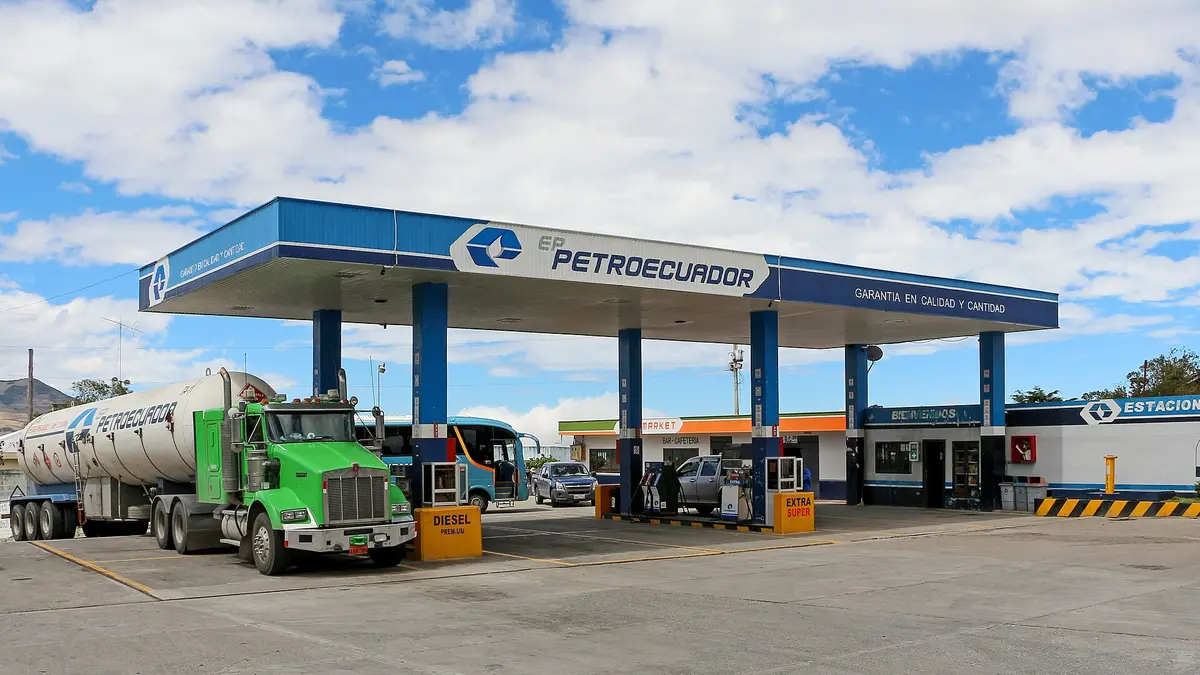 Posto de combustível da Petroecuador no Equador